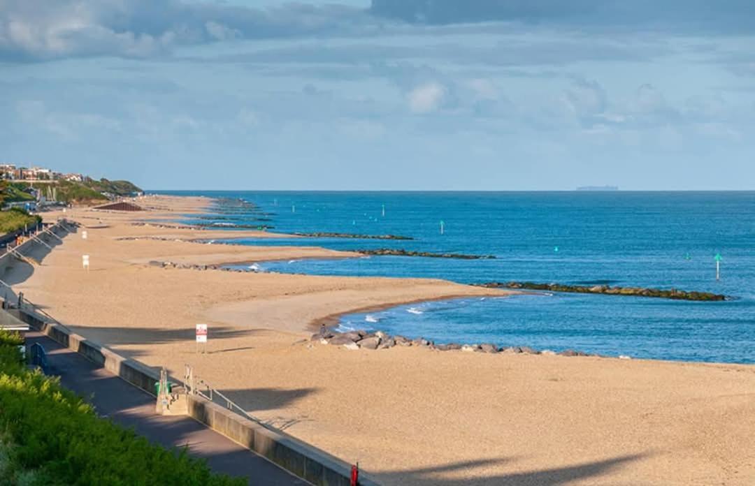 Privately Owned Stunning Caravan Seawick Holiday Park St Osyth Jaywick Sands Exterior foto